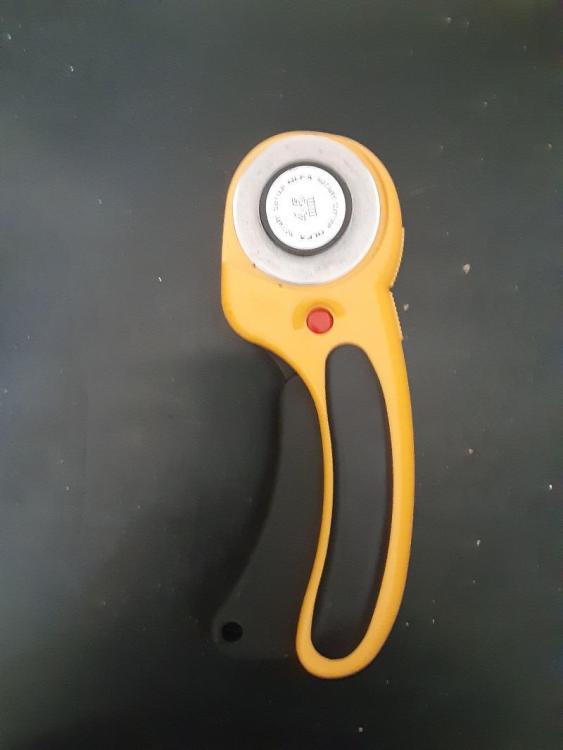 Front of Yellow Rotary Cutter.jpg